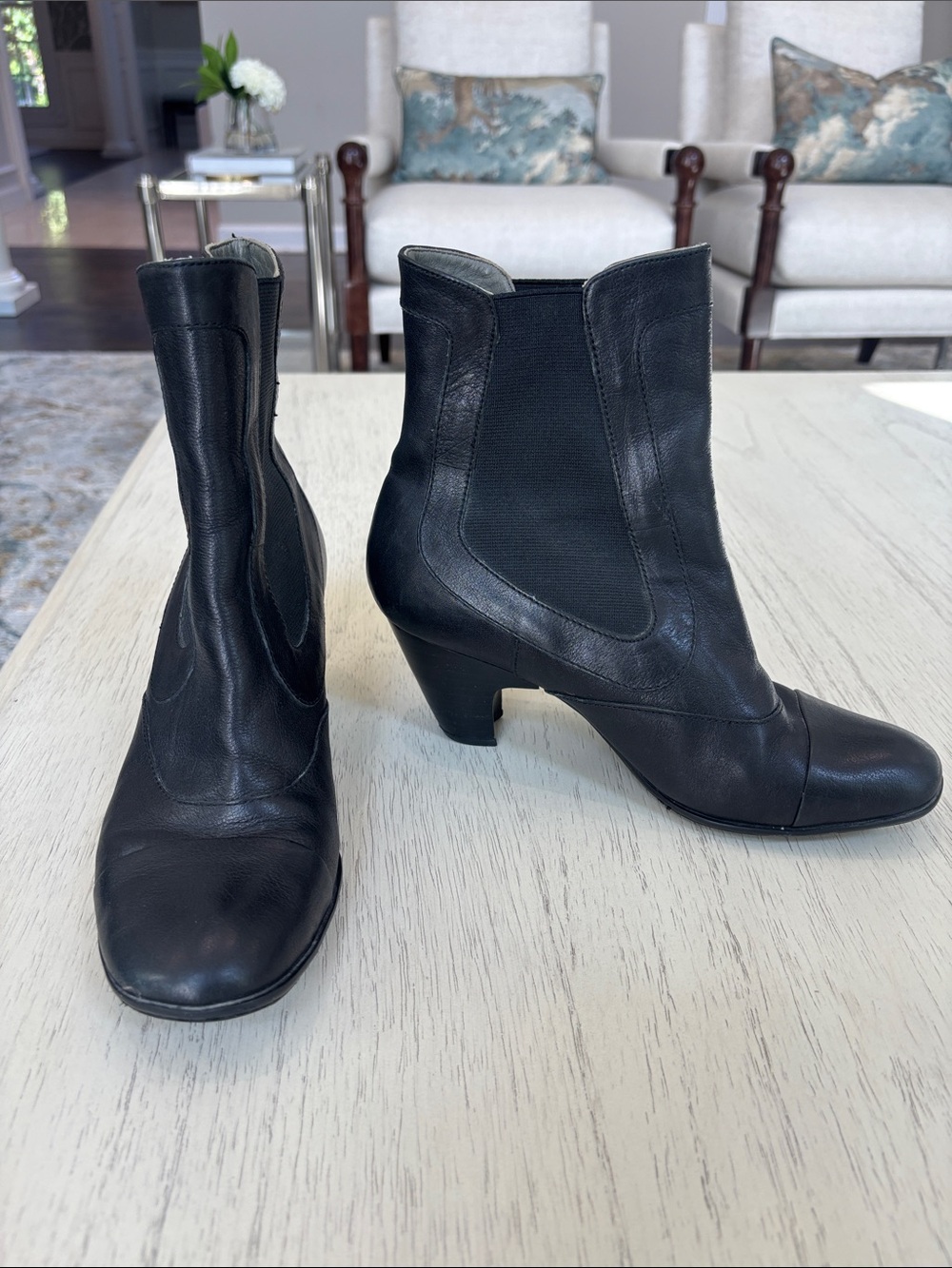 Born size 8- Women's Black Leather Ankle Boots – Classic Chelsea Style